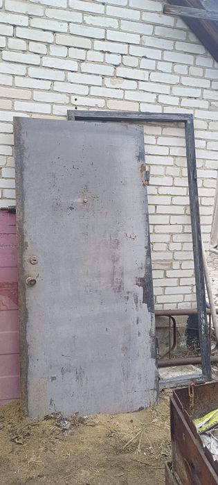 Продам железные двери
