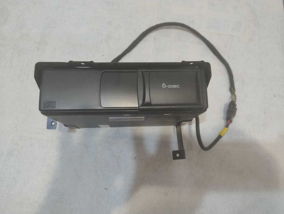 vand casetofon  golf 5, touran  mag 6 cd uri