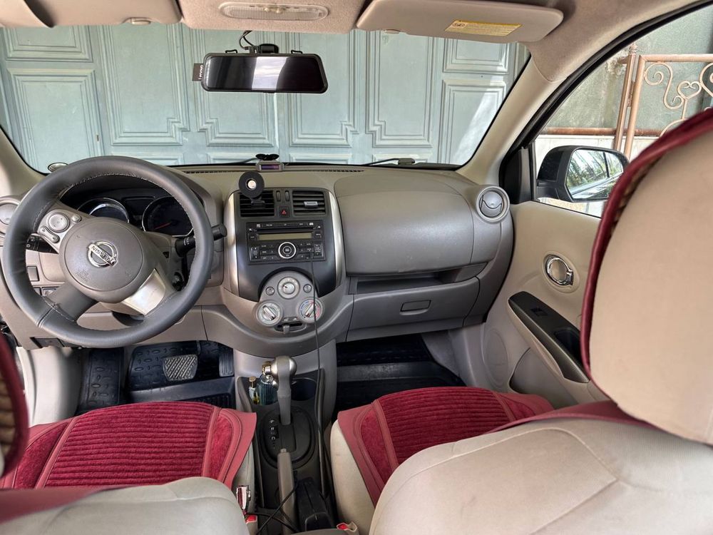 Срочно продам nissan sunny 2012 года в идеальном состоянии краска 100%