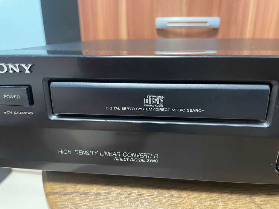 Sony CDP-211 Compact Disc Player