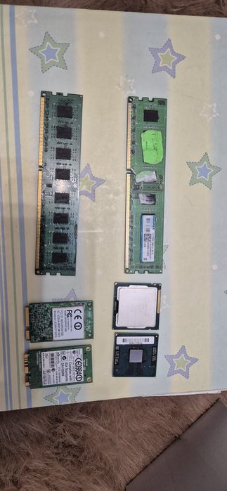 Procesoare Memorii Carduri Wifi