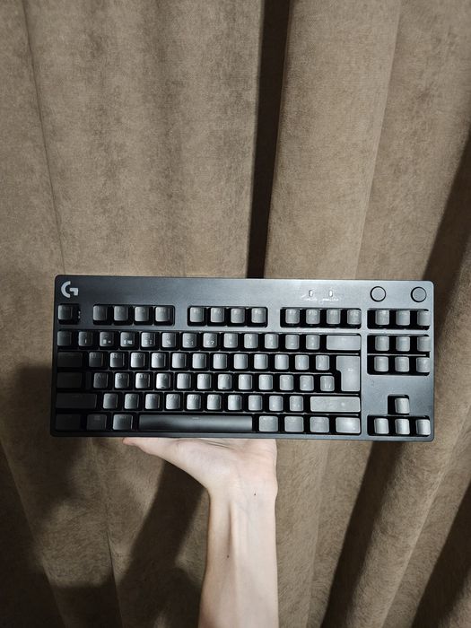 Клавиатура Logitech G Pro