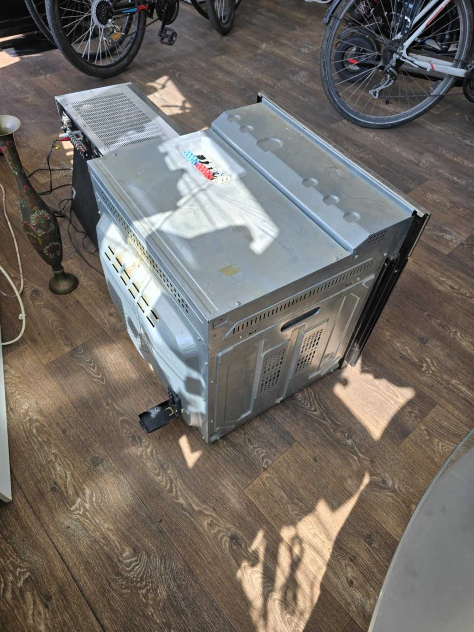 Готварска печка за вграждане Gorenje + котлон