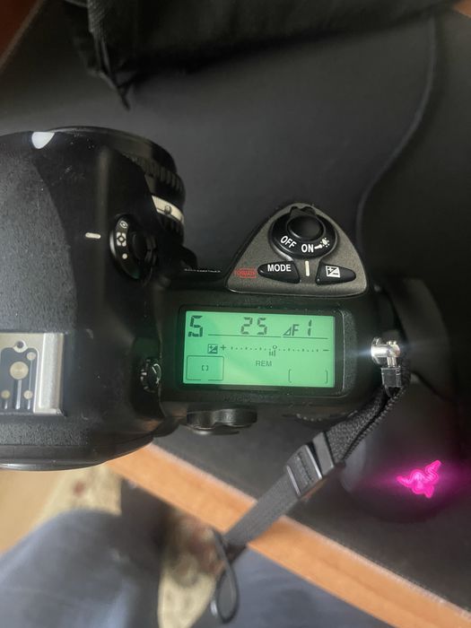 Vand  Nikon  D2H