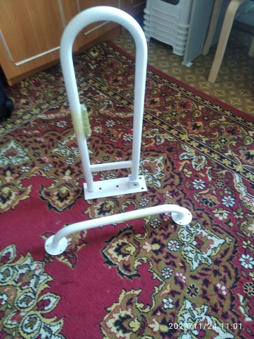 Поручни для туалета и ванны