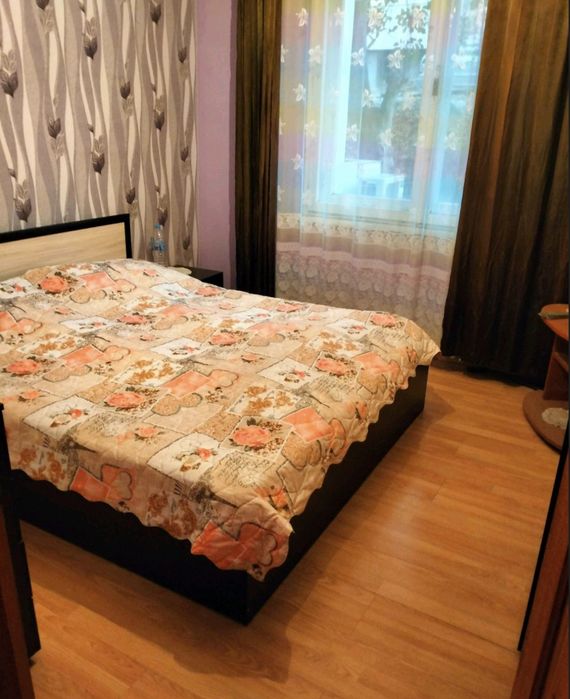 Продавам апартамент в Бузлуджа