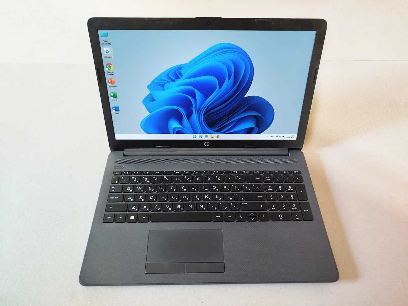 Батарея 5 часов / 4 ядра 3.1 Ghz / 8 GB ОЗУ DDR4 / 128 GB SSD M.2