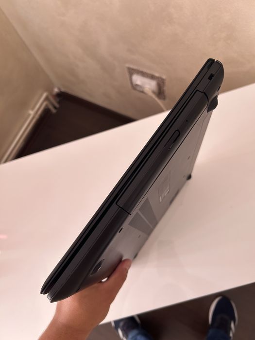 Vand Leptop Lenovo Wondos 10 Pro