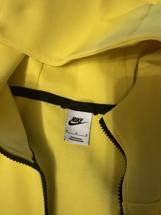 Nike Tech Fleece Galben