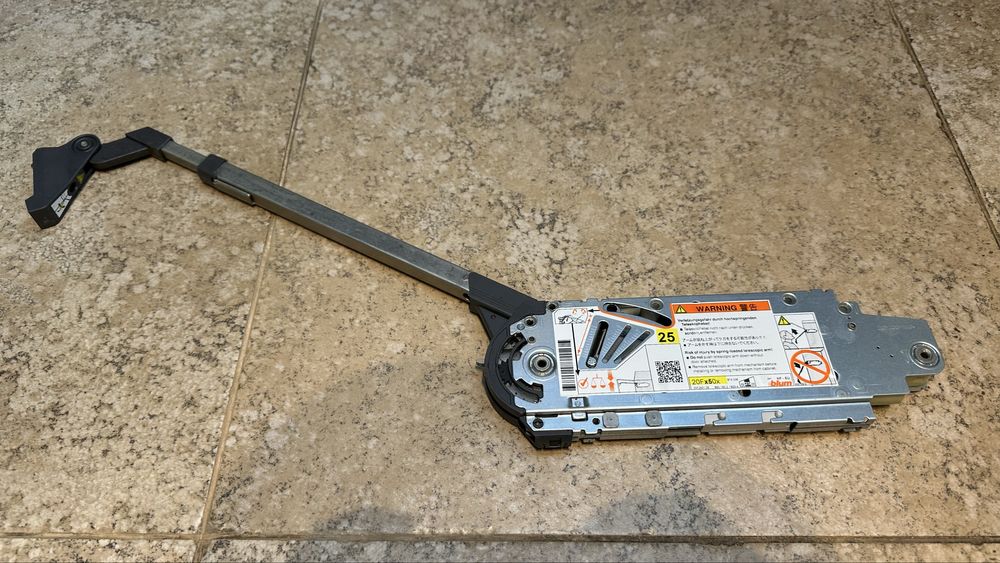 Механизми Blum AVENTOS HF top + панти