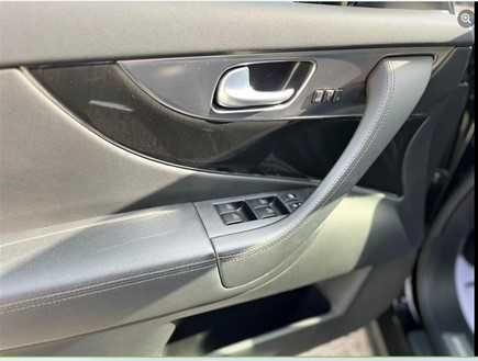 Infiniti FX30d един собственик