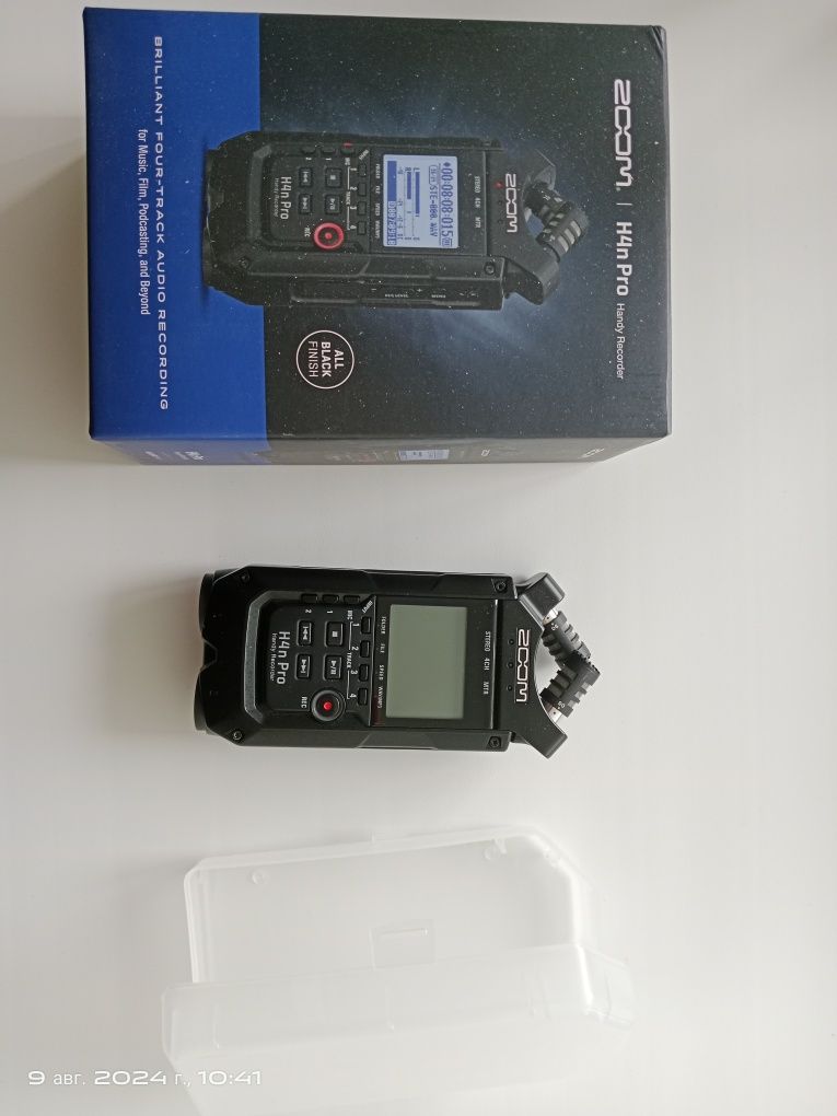 Аудиорекордер Zoom h4n pro