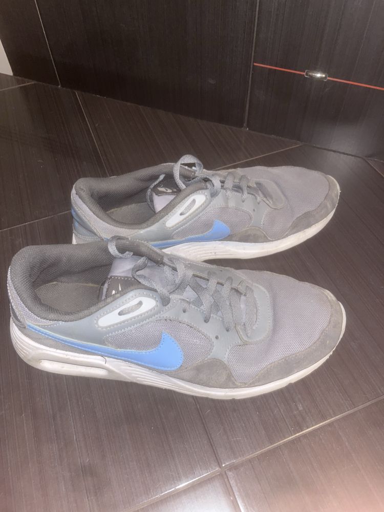 Air max сиво бели