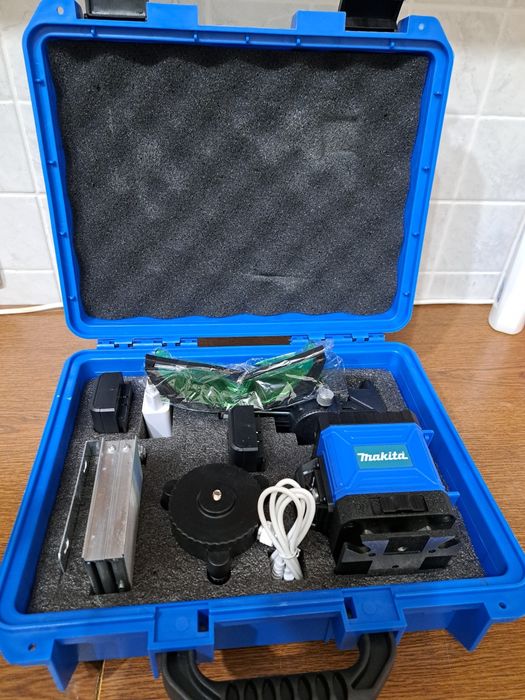 Продам Лазер 4D-16 линий.