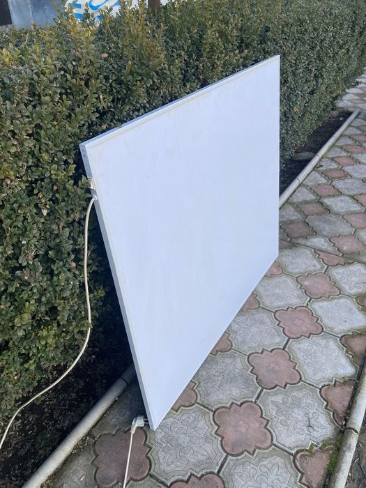 Panou de  încălzire cu cristal de carbon si infrarosu indepartat