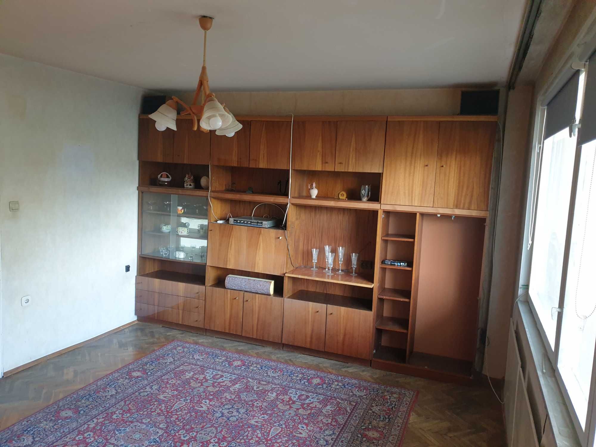 Собственик продава 3 ст. апартамент 100кв.м Русе, Център, ул. П. Хитов