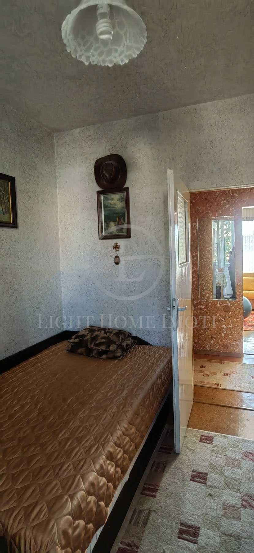 Реф. 1330 Двустаен / Три отделни стаи / Реална квадратура / Гараж