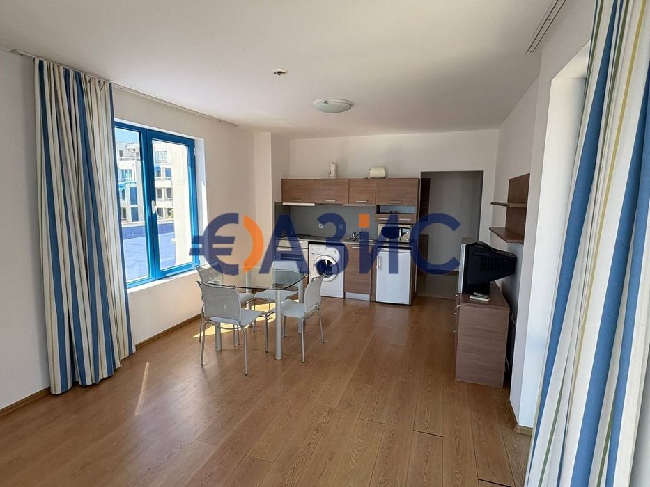 Продава се Двустаен апартамент в к.к. Слънчев бряг - 79 кв.м за 1260 €/кв.м - Снимка #8