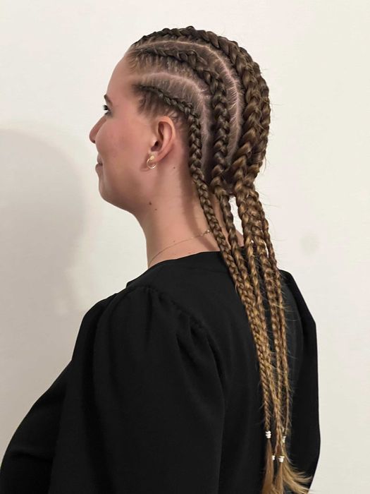 Împletituri pe scalp - Braids