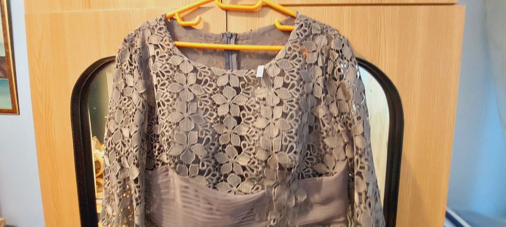 Rochie de seara gri cu broderie