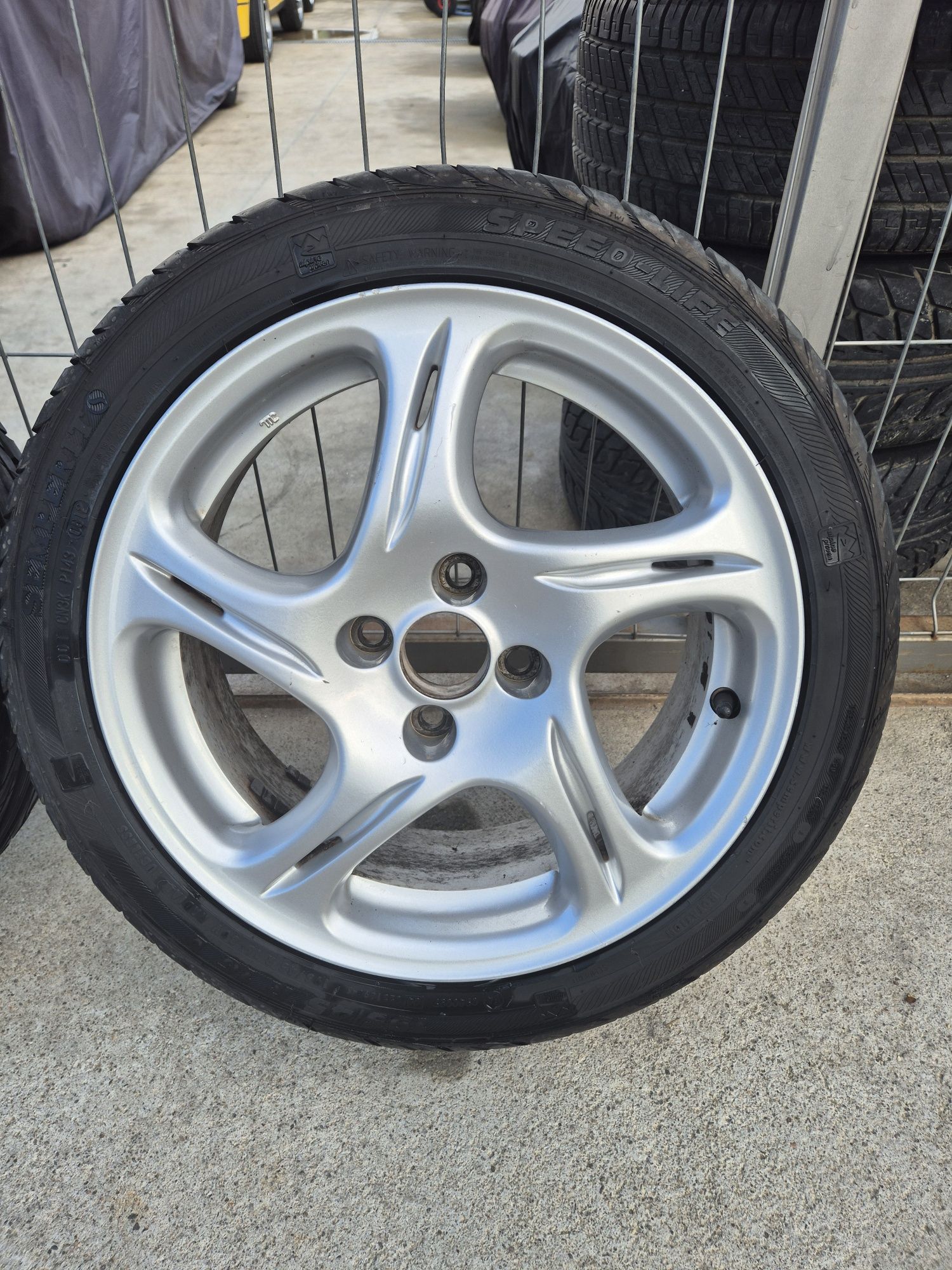 Джанти Honda 16 цола , 4х100 , 6.5j et45 , 195/45/16 Toyota Mini Opel