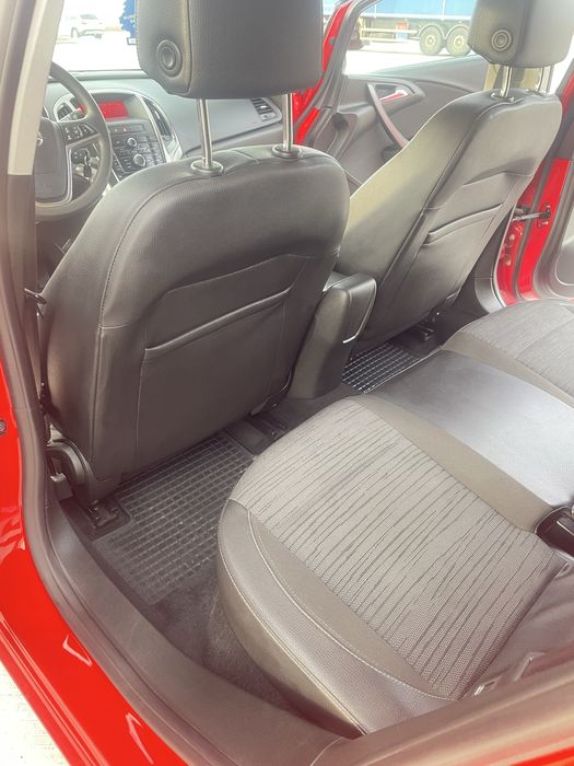 Opel Astra j Sedan 1.4 turbo