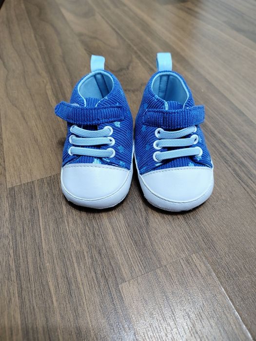 Adidași bebe super drăguți, tip Converse, Mărimea 19 (3-6 Luni)