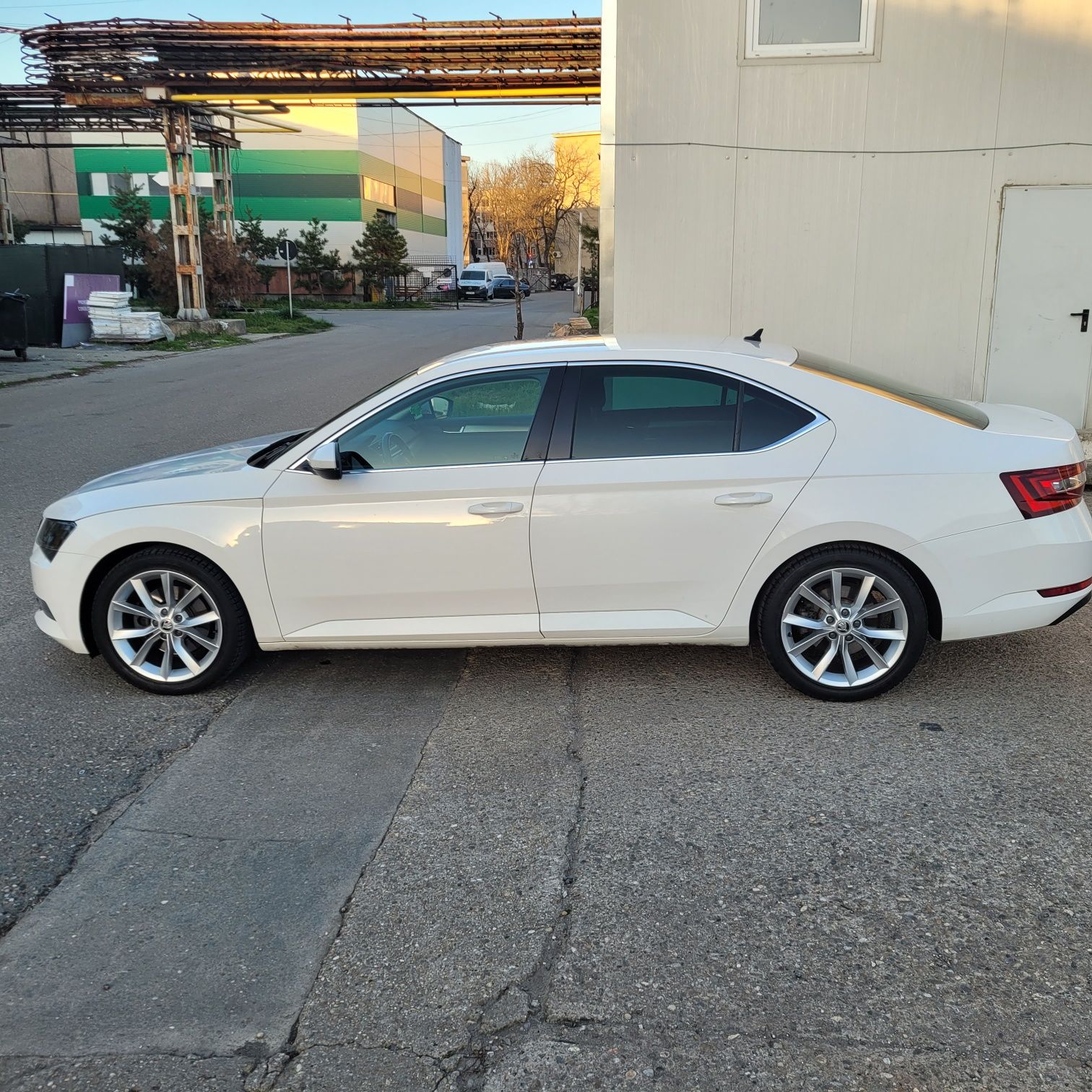 Skoda Superb 3 cu garanție