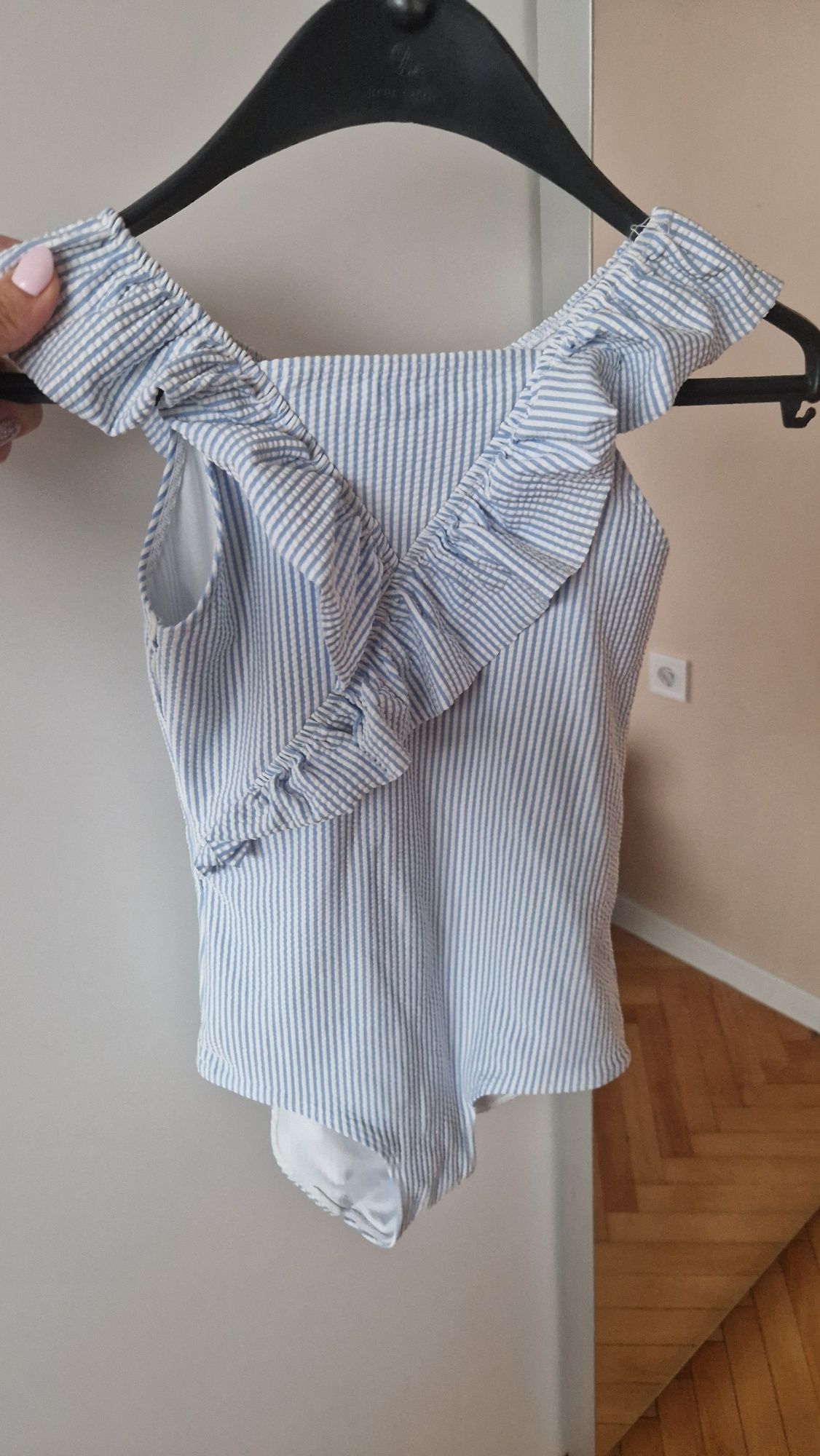 Цял бански за момиче HM, 8-10 години