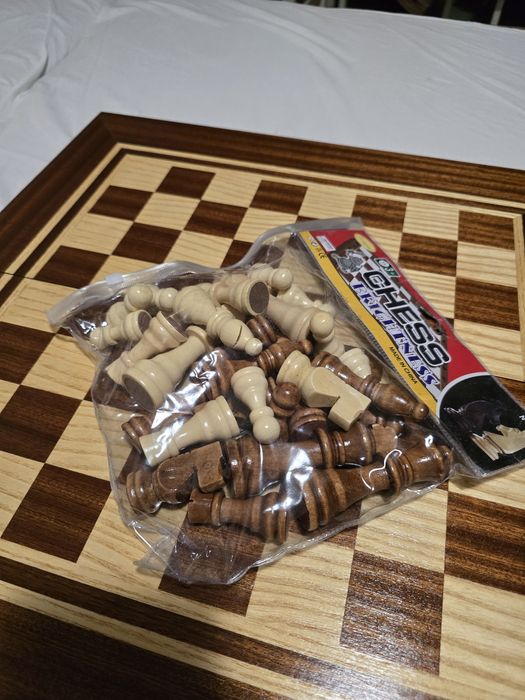 Шахматни фигури 15лв