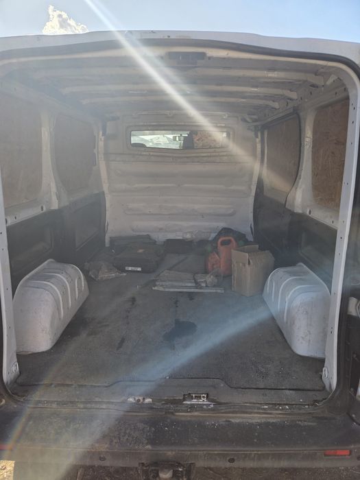 Vând Renault trafic 2