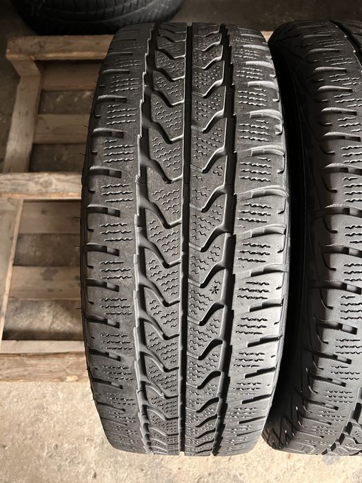 2 anvelope iarna 215/65/16 C , GoodYear , DOT 2024