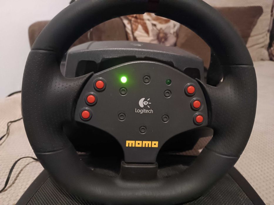 Volan Racing wheel cu pedale, schimbator Logitech Momo PC, Playstation