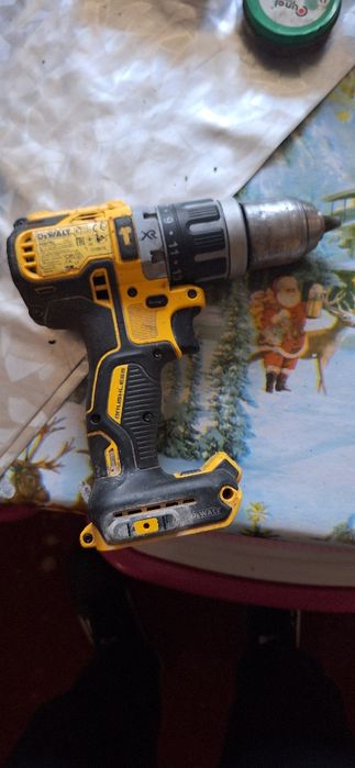 Dewalt  DCF 796 .