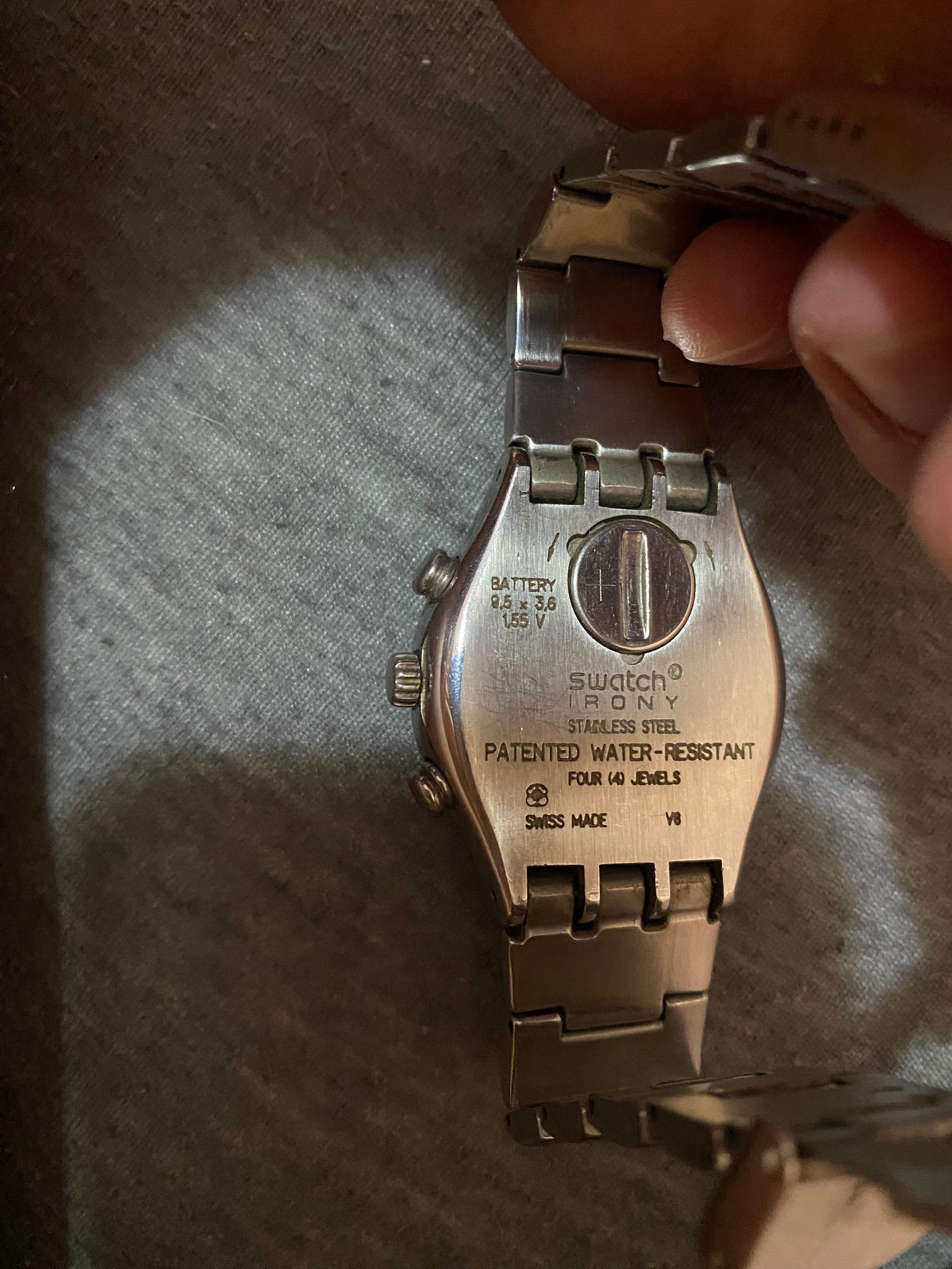ръчен часовник swatch
