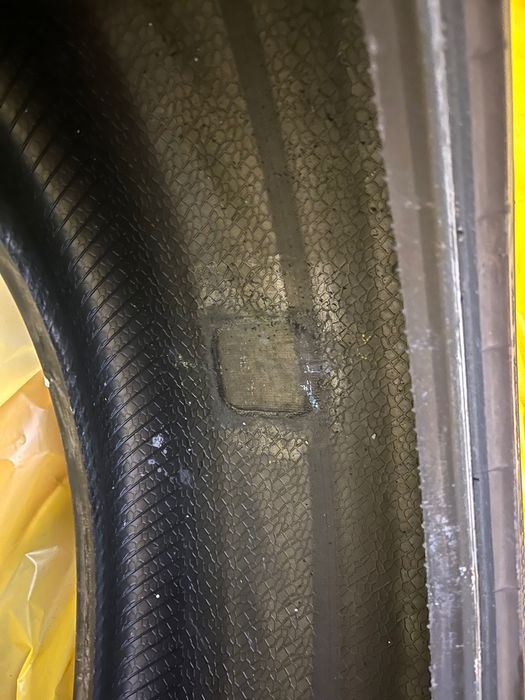 Продава 4 летни гуми Uniroyal Rainsport 5 215/45/18