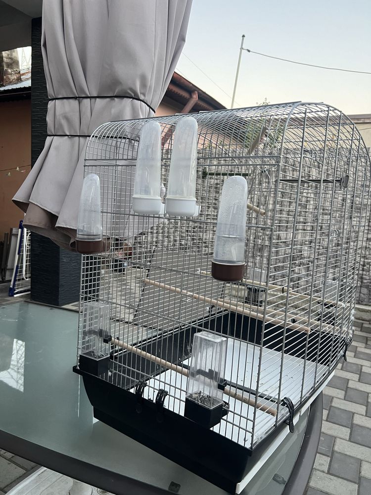 Colivie voliera mare 1m latime cu 80 cu 60 calitate superioara