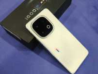 Нов iQOO 13 12/256 Legendary-SD8 Elite;6.82" 144Hz,6150mAh;3x50mp;120w