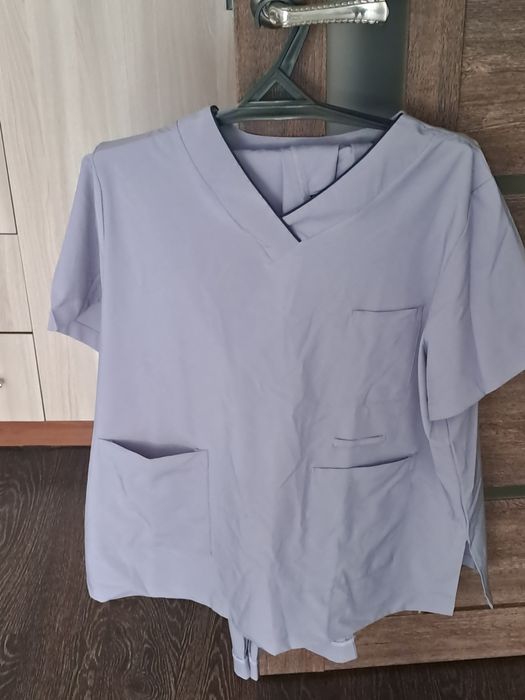 Продам костюмы медицинские