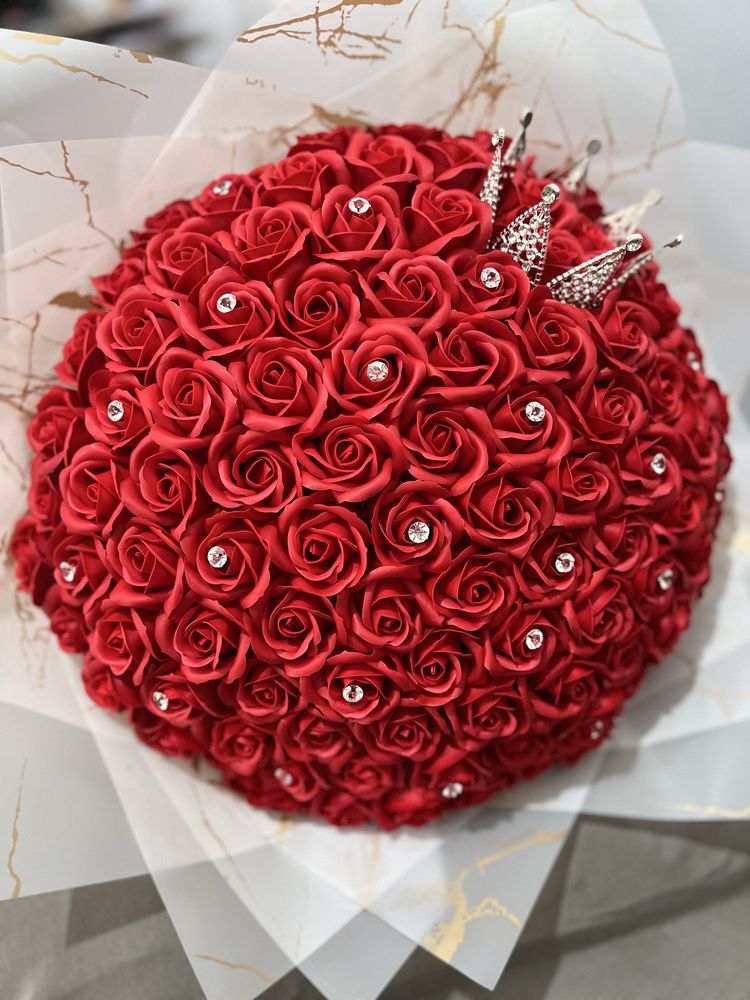 Buchet 101 trandafiri din sapun, parfumati