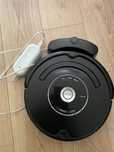 Aspirator robot iRobot Roomba cu stație de încărcare