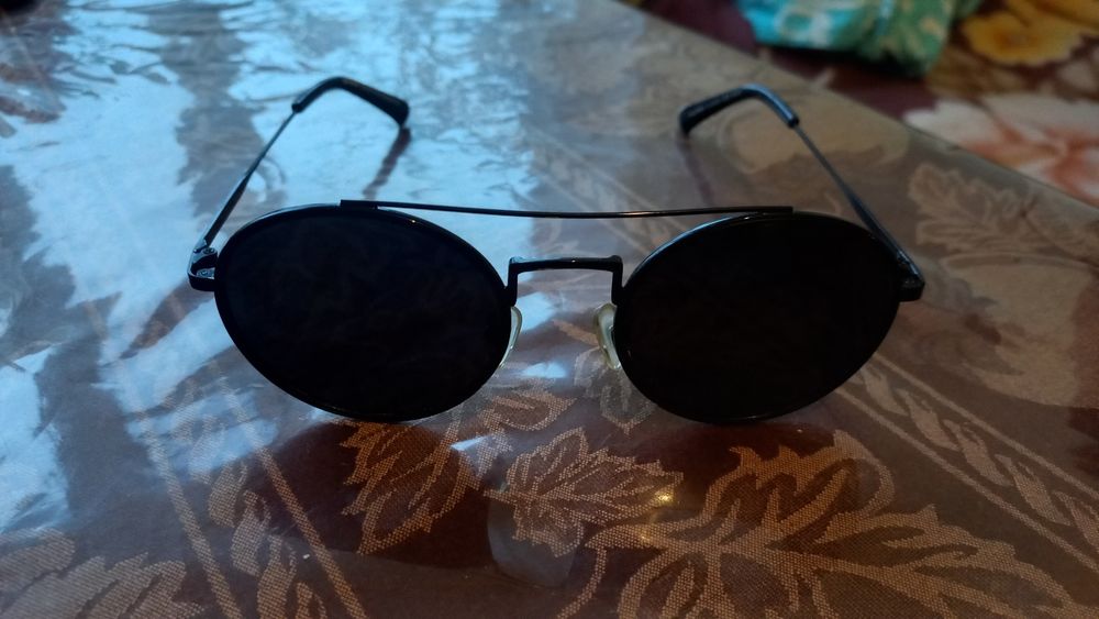 Продам стильные мужские очки