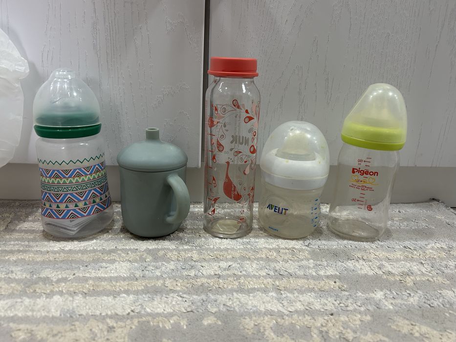 Отдам бутылочки даром