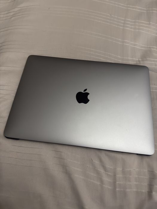 MacBook Pro 13” M1 (2020) 8gb 256gb