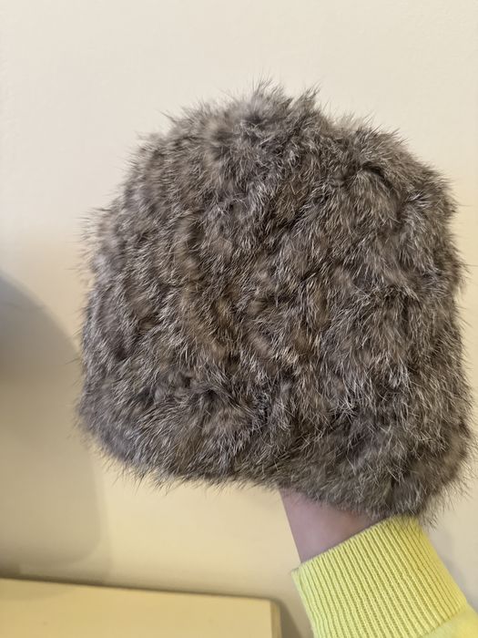 Caciula blana naturala iepure noua