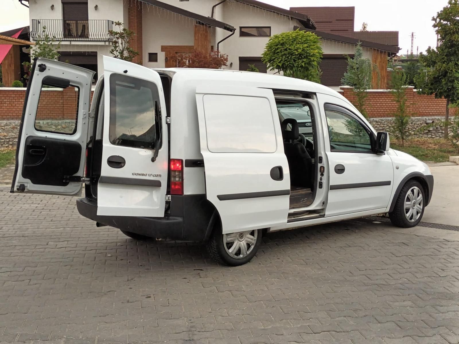 Opel combo 2011 - autoutilitara