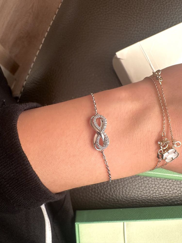 Гривна Swarovski оригинална