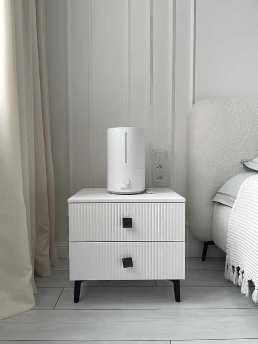 Продам прикроватную тумбочку 1 шт.