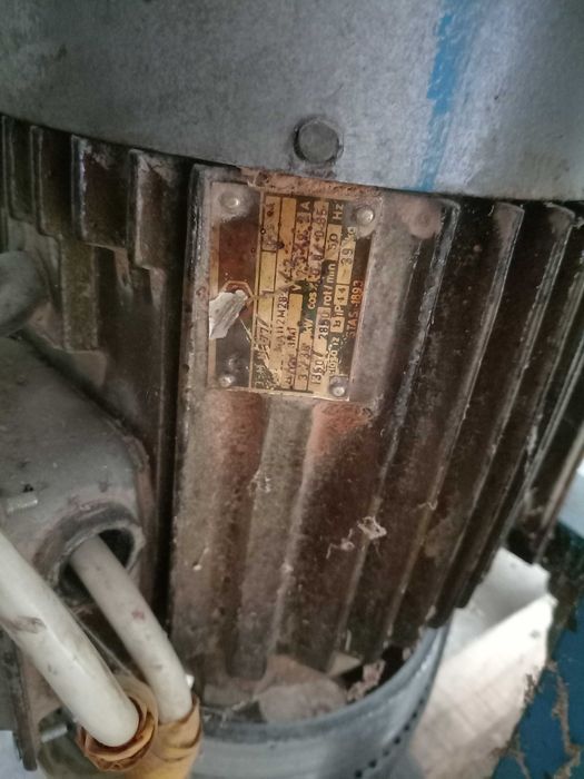 Vand Circular si  freza  pentru lemn