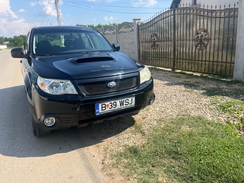 "Subaru Forester"